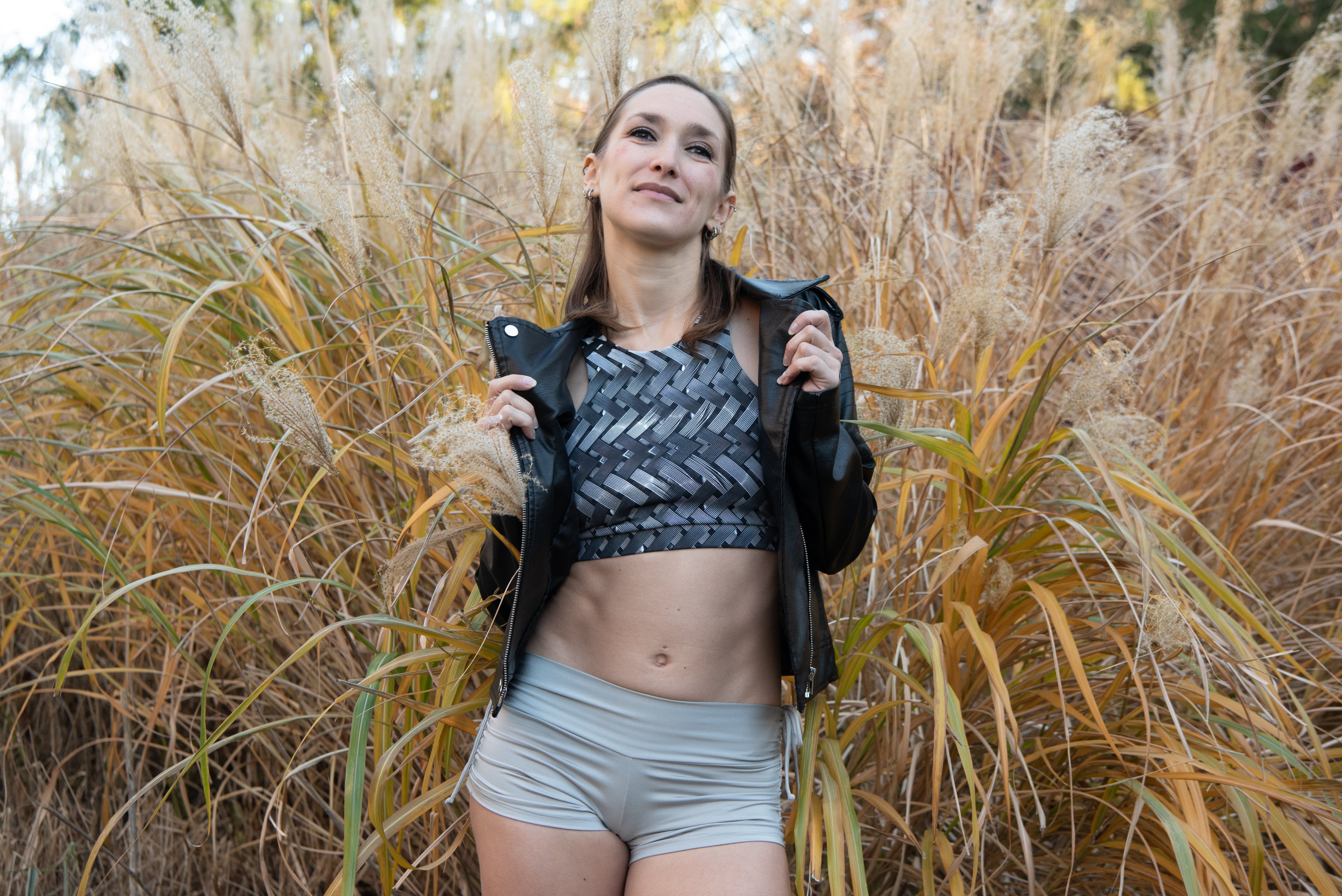 トップス RADIANT original item Cropped tee Crop Tops – Radiant Activewear